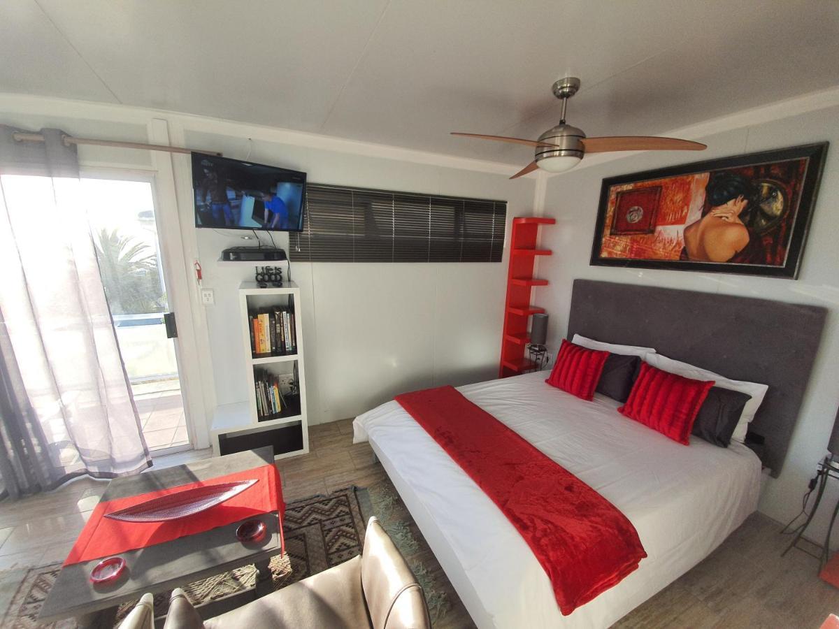 Atlantic Studio - Compact Unit With Sea Views Melkbosstrand Exterior foto